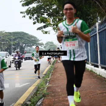Runner Photo 8756693