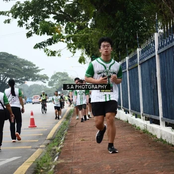 Runner Photo 8756737