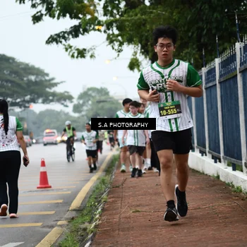 Runner Photo 8756738