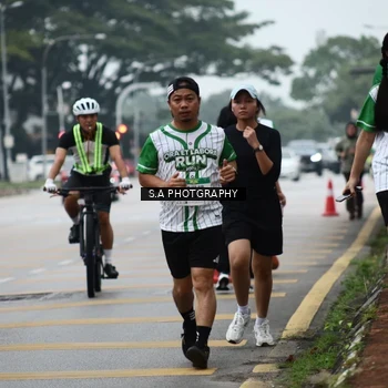 Runner Photo 8756758