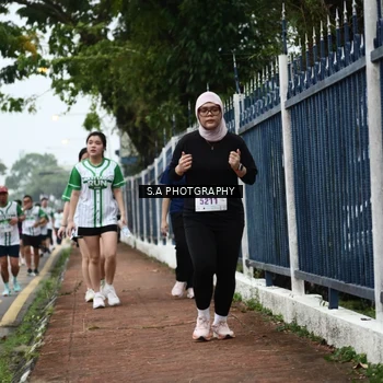 Runner Photo 8756793