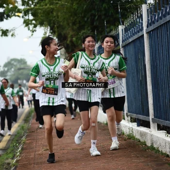 Runner Photo 8756863