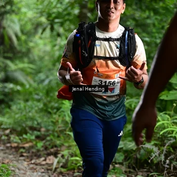Runner Photo 8764624