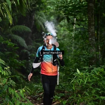 Runner Photo 8764679