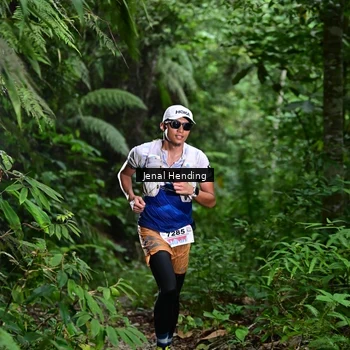 Runner Photo 8764698
