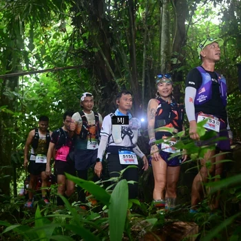 Runner Photo 8765400
