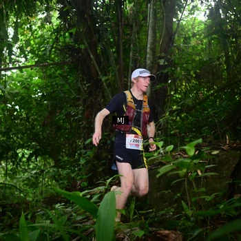Runner Photo 8765658