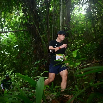 Runner Photo 8765729
