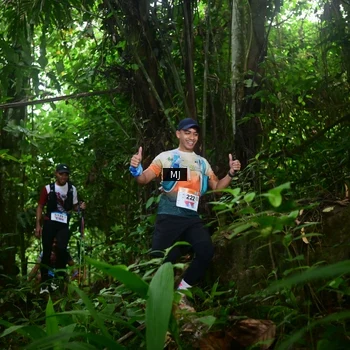 Runner Photo 8765800