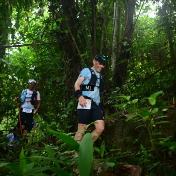 Runner Photo 8765981