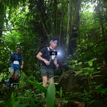 Runner Photo 8766001