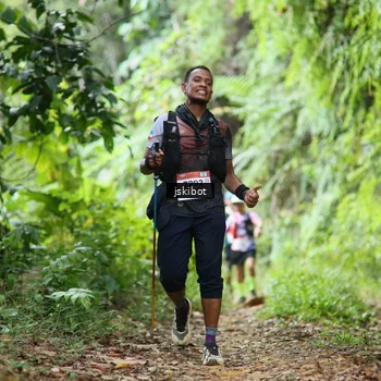Runner Photo 8766375