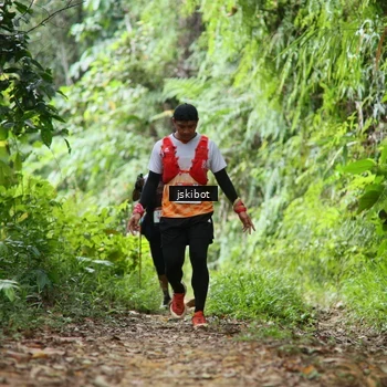 Runner Photo 8766410