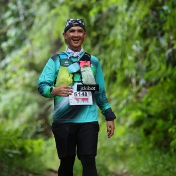 Runner Photo 8766731
