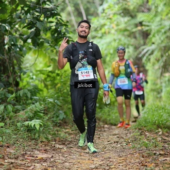Runner Photo 8766850