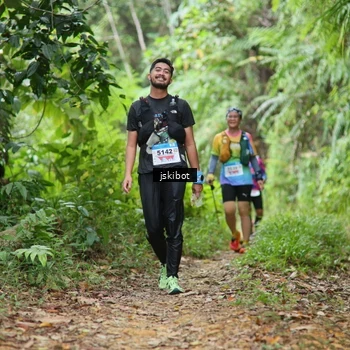 Runner Photo 8766855