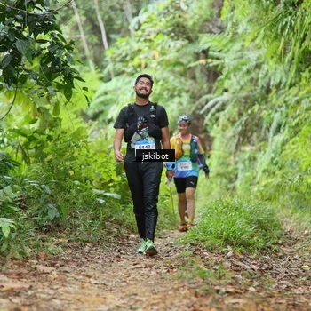 Runner Photo 8766858