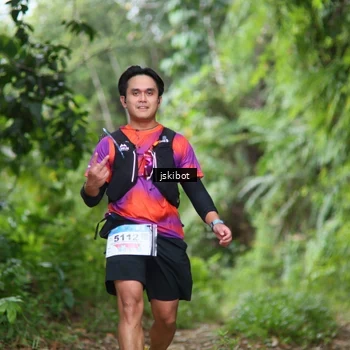 Runner Photo 8766993