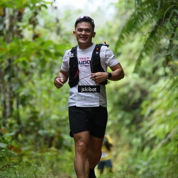 Runner Photo 8767322