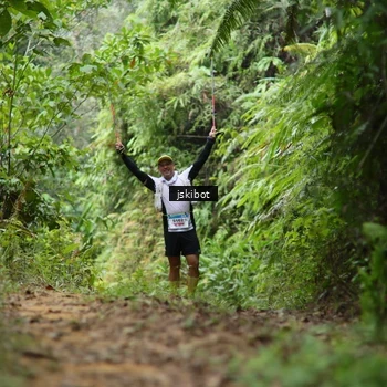 Runner Photo 8767398