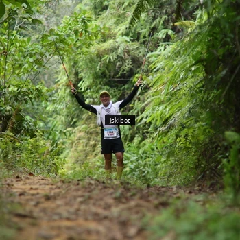 Runner Photo 8767400