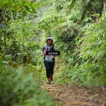 Runner Photo 8767472