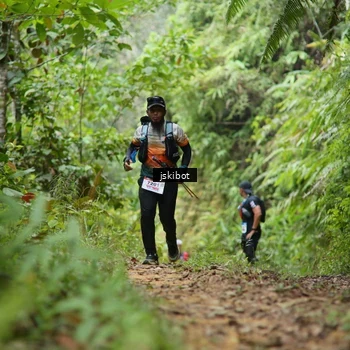 Runner Photo 8767810