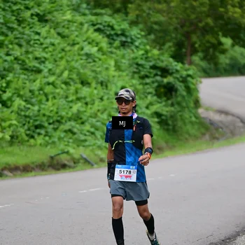 Runner Photo 8770674