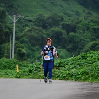 Runner Photo 8771060