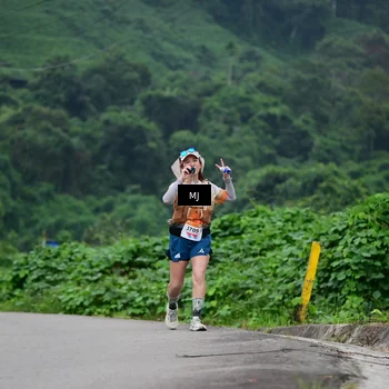 Runner Photo 8771100