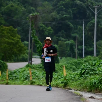 Runner Photo 8771552
