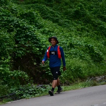 Runner Photo 8772498