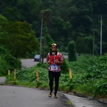 Runner Photo 8772539