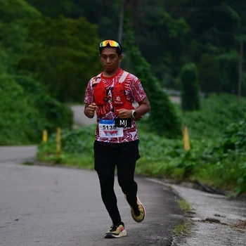 Runner Photo 8772563