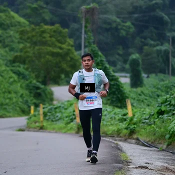 Runner Photo 8772677