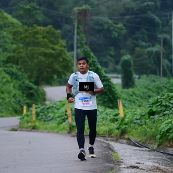 Runner Photo 8772701
