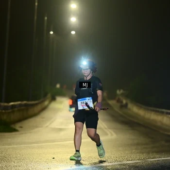 Runner Photo 8773248
