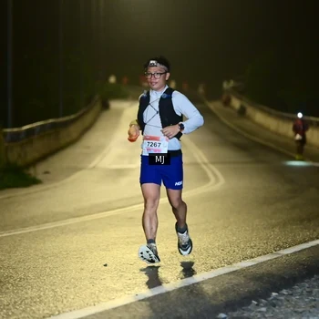 Runner Photo 8773414