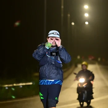 Runner Photo 8773670