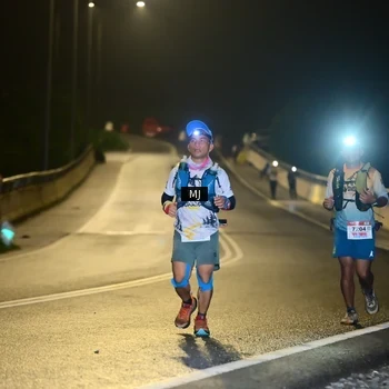 Runner Photo 8773714