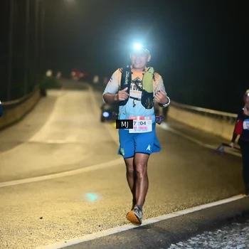 Runner Photo 8773763
