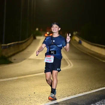 Runner Photo 8773842