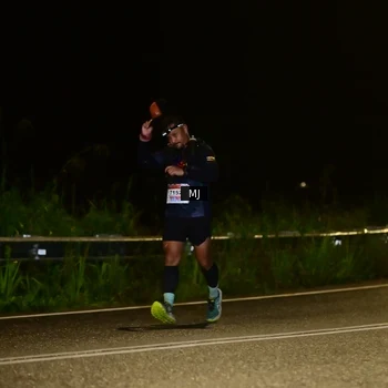 Runner Photo 8773978