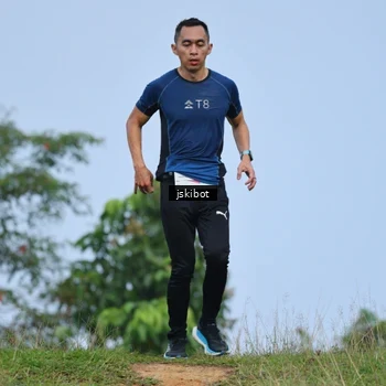 Runner Photo 8778872