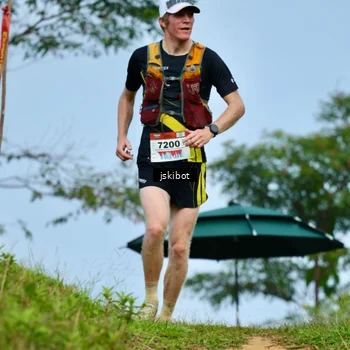 Runner Photo 8778916