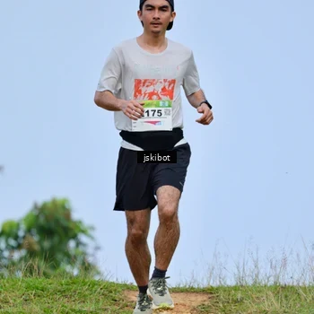 Runner Photo 8779004