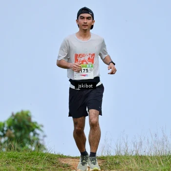 Runner Photo 8779005