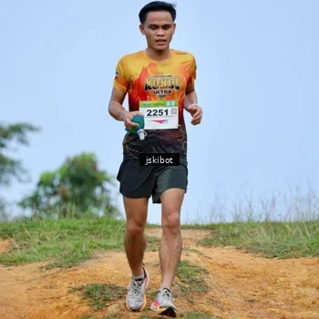 Runner Photo 8779012