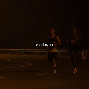 Runner Photo 8790612