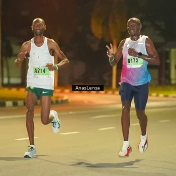 Runner Photo 8790686